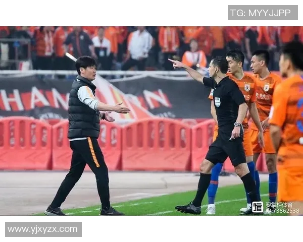 重庆篮球队与北京篮球队赛后复盘分析灵活性表现及战术调整